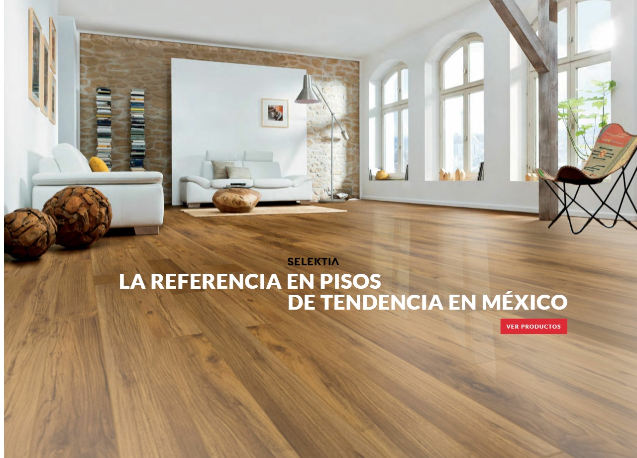 Estancia con piso de madera